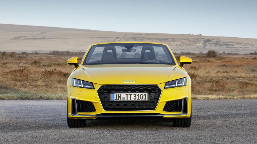  Audi TT Roadster S-Line (8S) 2018 года  (WW) (фото 12 из 33)